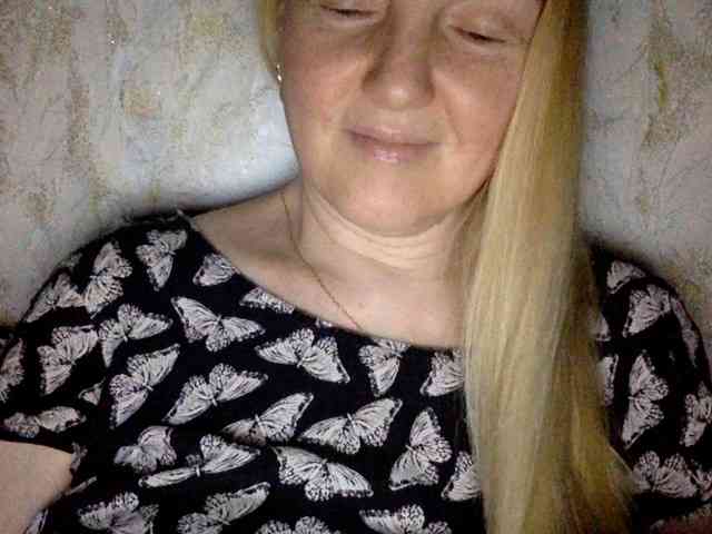 BlondyVio webcam