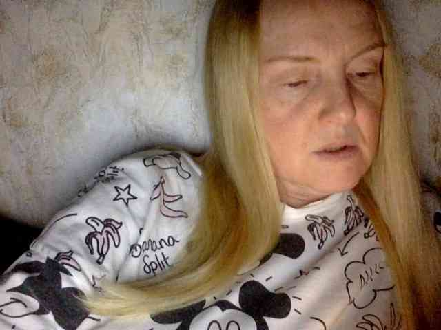 BlondyVio webcam