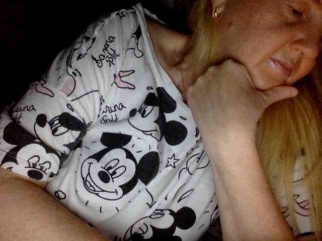 BlondyVio webcam