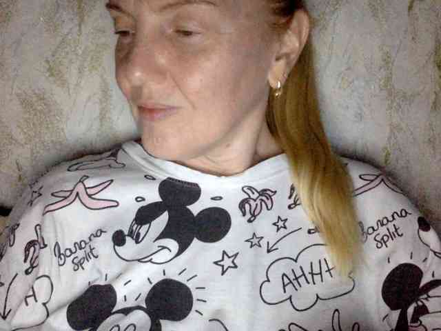 BlondyVio webcam