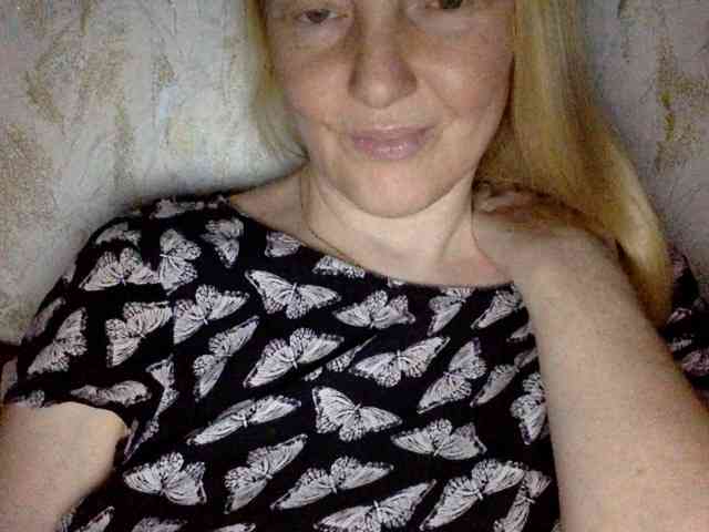 BlondyVio webcam