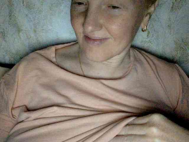 BlondyVio webcam