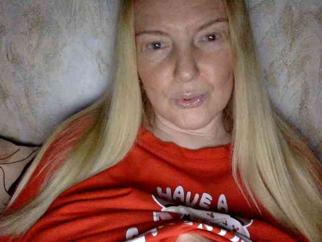 BlondyVio webcam