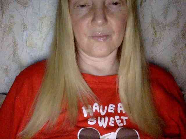 BlondyVio webcam