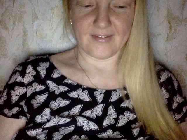 BlondyVio webcam