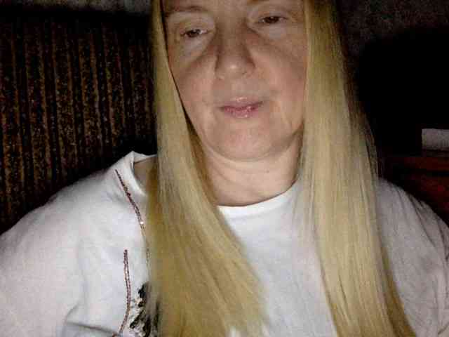 BlondyVio webcam