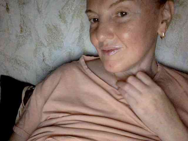 BlondyVio webcam