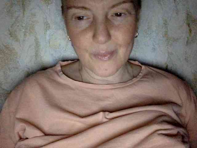 BlondyVio webcam