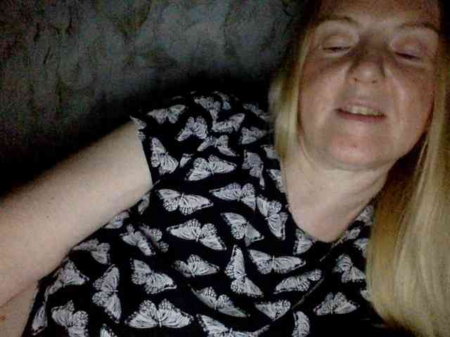 BlondyVio webcam