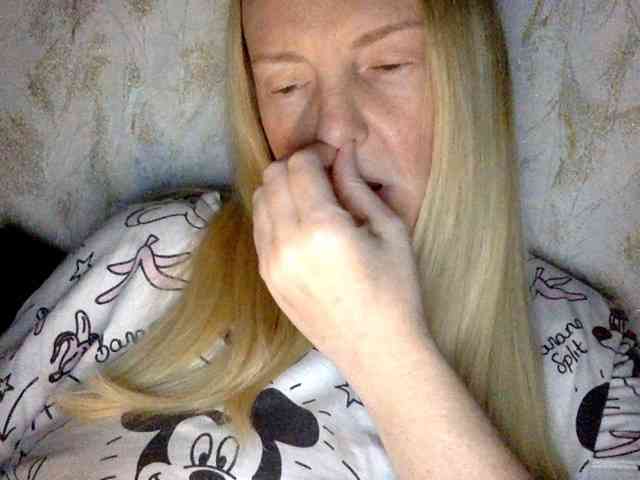 BlondyVio webcam