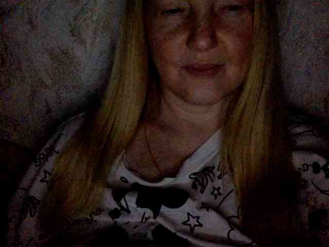BlondyVio webcam