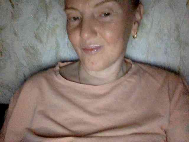 BlondyVio webcam