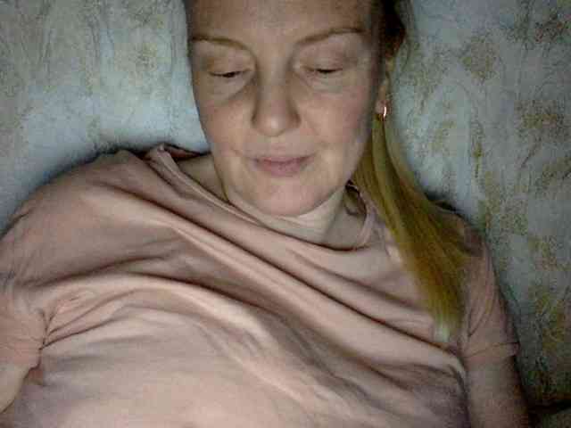 BlondyVio webcam
