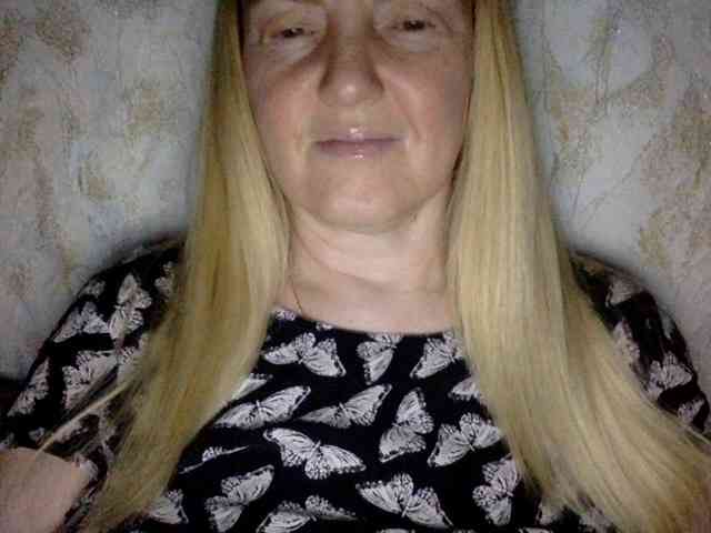 BlondyVio webcam