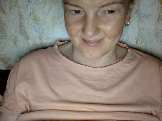 BlondyVio webcam