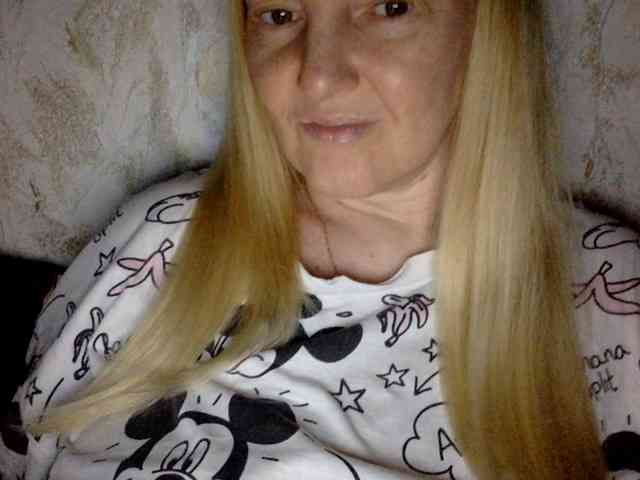BlondyVio webcam