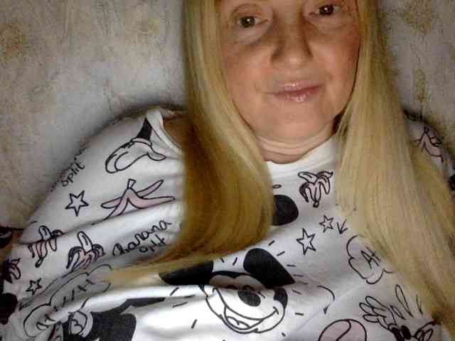 BlondyVio webcam