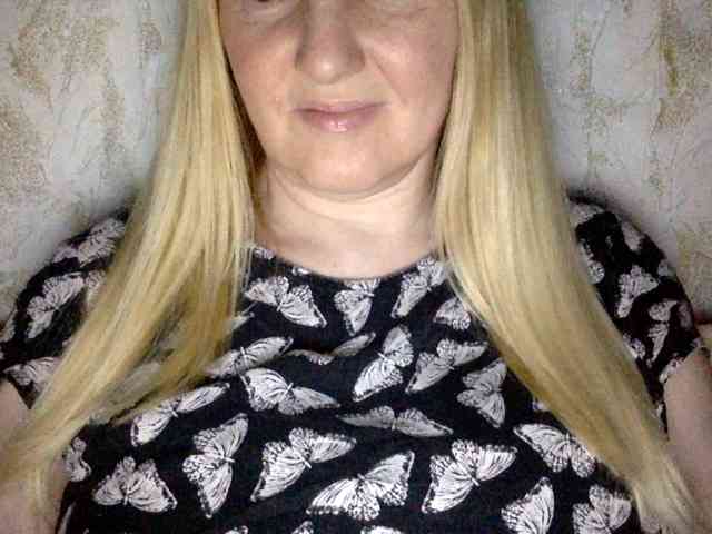 BlondyVio webcam