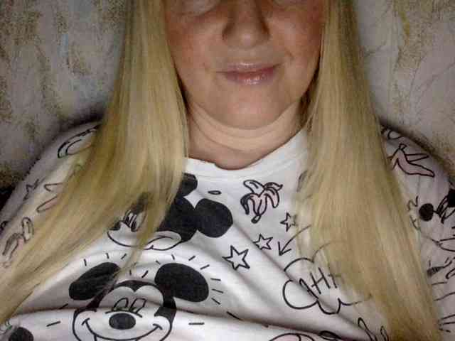 BlondyVio webcam