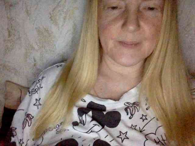 BlondyVio webcam