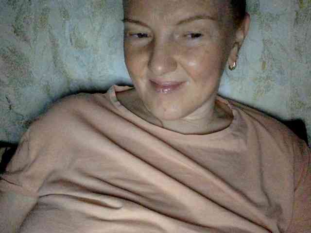 BlondyVio webcam