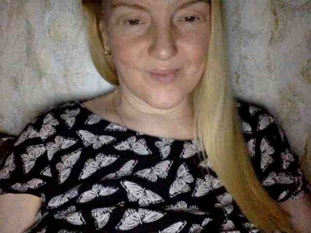 BlondyVio webcam