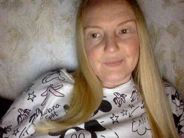 BlondyVio webcam