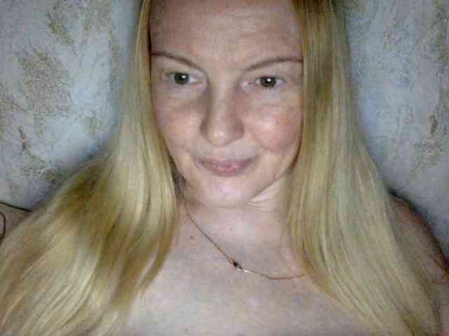 BlondyVio webcam