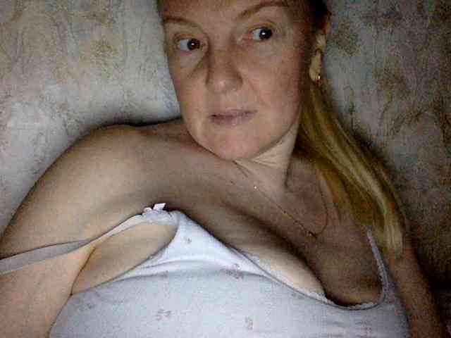 BlondyVio webcam