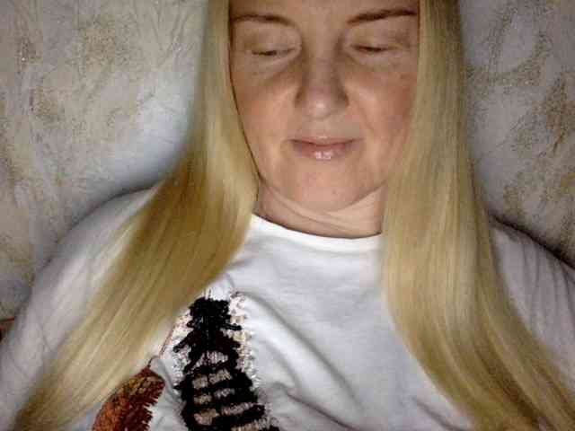 BlondyVio webcam