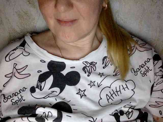 BlondyVio webcam