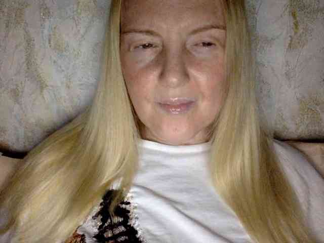 BlondyVio webcam