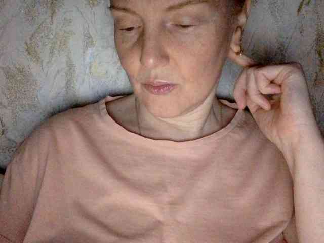 BlondyVio webcam