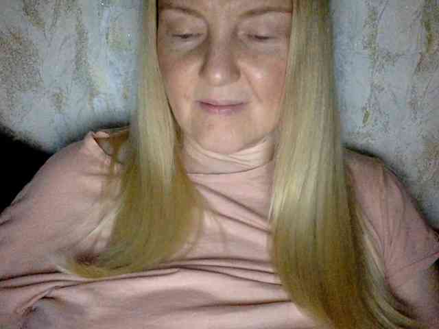 BlondyVio webcam