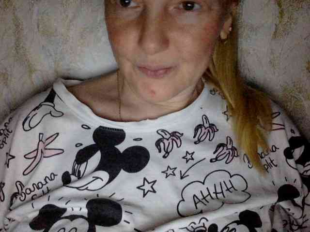 BlondyVio webcam