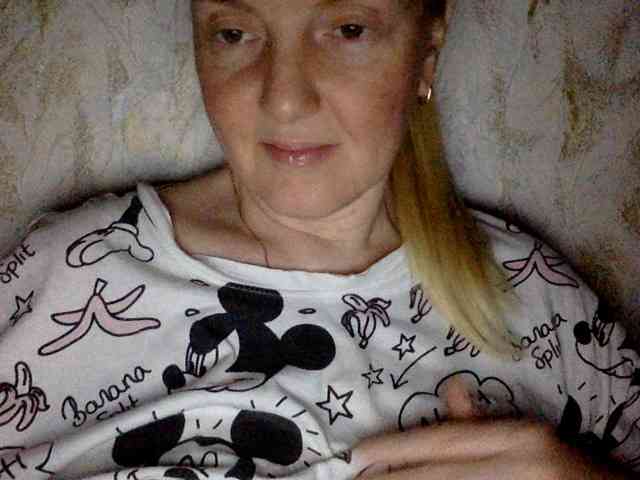 BlondyVio webcam