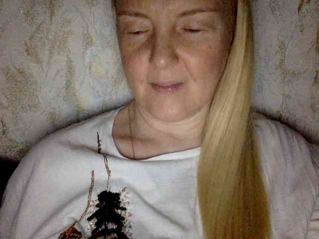 BlondyVio webcam