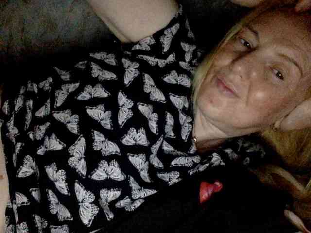 BlondyVio webcam