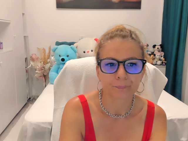 SalomeJade live cam on BongaCams