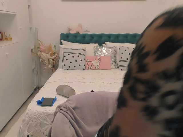 SalomeJade live cam on BongaCams