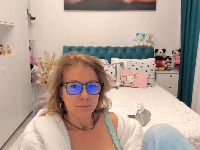 SalomeJade in diretta su BongaCams