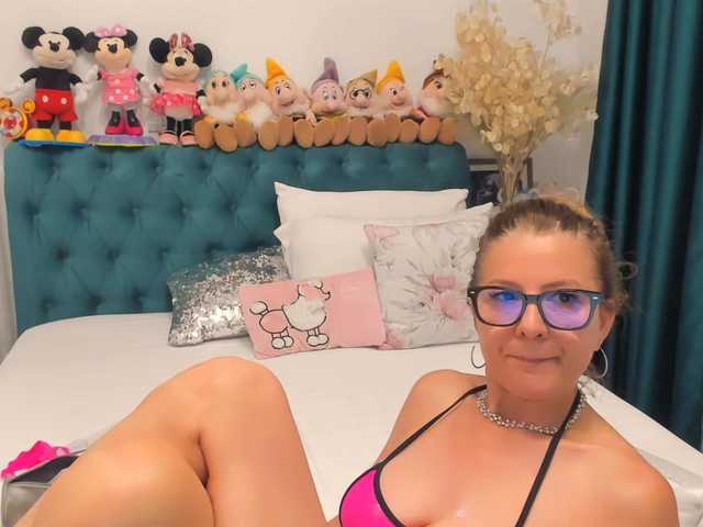 SalomeJade live webcam show