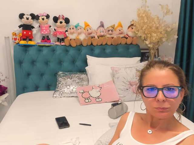 SalomeJade live webcam show