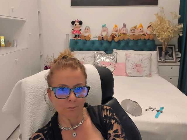 SalomeJade live cam on BongaCams
