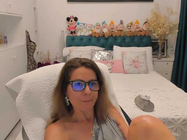 SalomeJade live cam on BongaCams