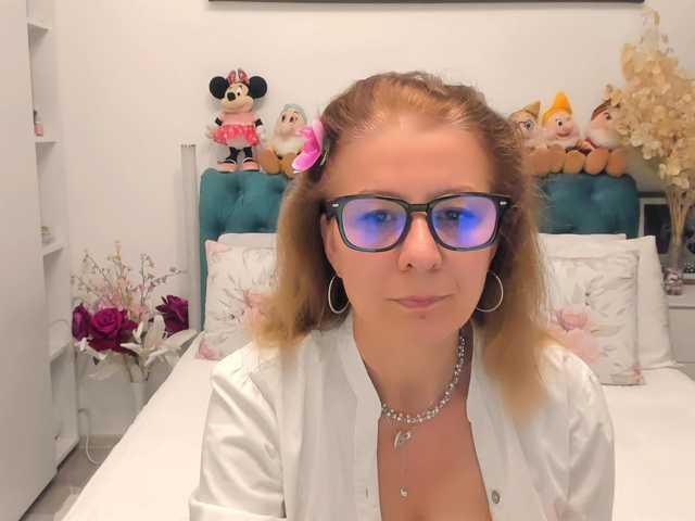 SalomeJade live cam on BongaCams