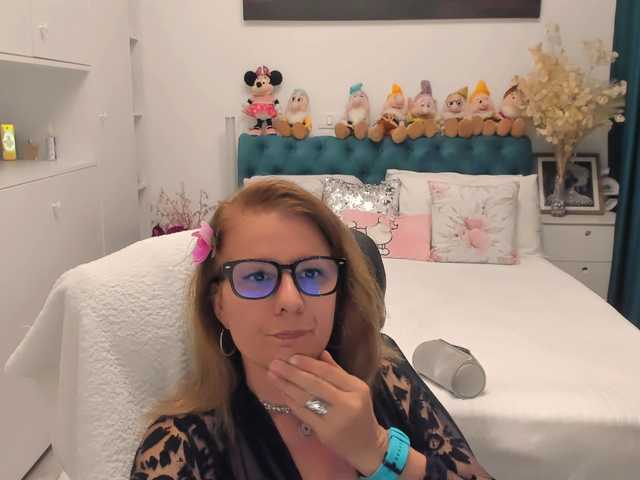 SalomeJade live cam on BongaCams