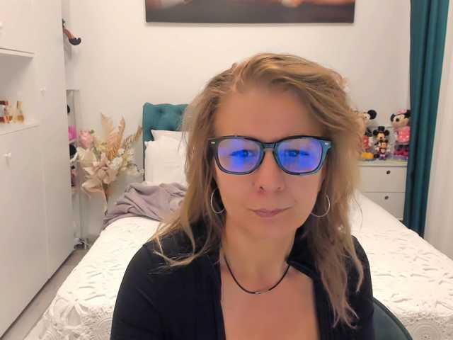 SalomeJade webcam