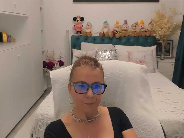 SalomeJade live cam on BongaCams