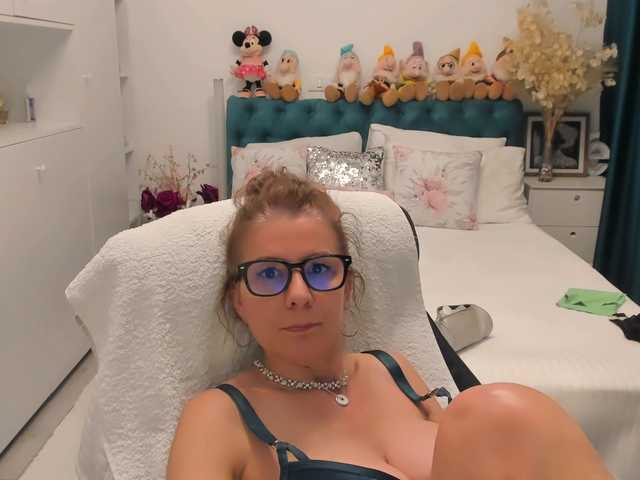 SalomeJade live cam on BongaCams